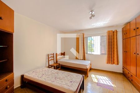 Casa à venda com 207m², 4 quartos e 3 vagasQuarto (Casa 2)