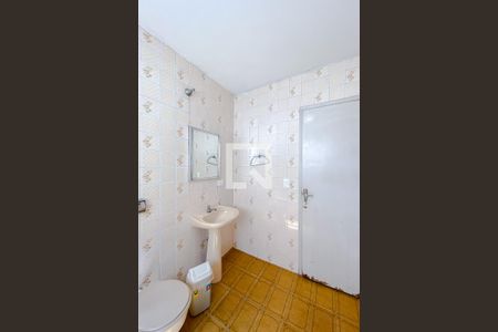 Casa à venda com 207m², 4 quartos e 3 vagasBanheiro (Casa 2)