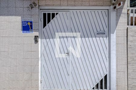 Casa à venda com 207m², 4 quartos e 3 vagasFachada