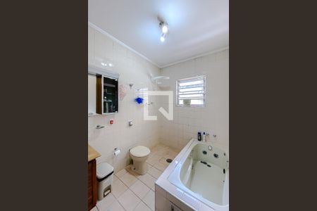 Casa à venda com 207m², 4 quartos e 3 vagasBanheiro da Suíte