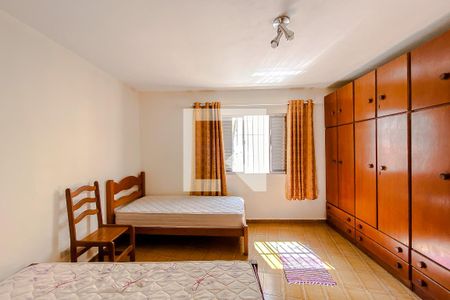 Casa à venda com 207m², 4 quartos e 3 vagasQuarto (Casa 2)