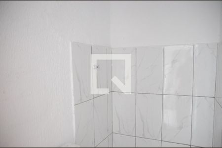 Banheiro de kitnet/studio para alugar com 1 quarto, 30m² em Conceicao, Osasco