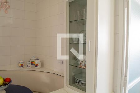 Apartamento à venda com 130m², 3 quartos e 2 vagas Apartamento à venda com 130m², 3 quartos e 2 vagasCozinha