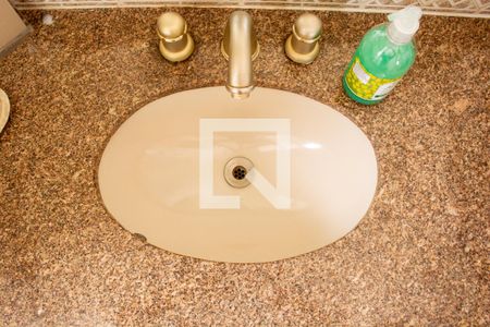 Apartamento à venda com 130m², 3 quartos e 2 vagas Apartamento à venda com 130m², 3 quartos e 2 vagasBanheiro da Suíte 2