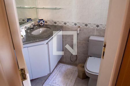 Apartamento à venda com 130m², 3 quartos e 2 vagas Apartamento à venda com 130m², 3 quartos e 2 vagasBanheiro da Suíte 1