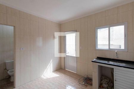 Cozinha de casa para alugar com 1 quarto, 40m² em Vila Granada, São Paulo