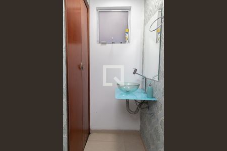 Casa à venda com 187m², 3 quartos e 3 vagasLavabo 2