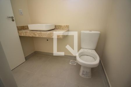 Casa à venda com 146m², 3 quartos e 3 vagas Casa à venda com 146m², 3 quartos e 3 vagasBanheiro Social