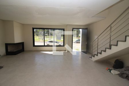Sala de casa para alugar com 3 quartos, 146m² em Hípica, Porto Alegre