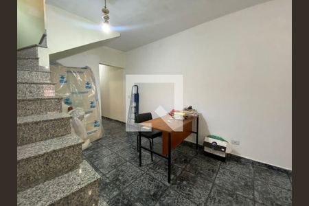 Sala de casa à venda com 3 quartos, 120m² em Jardim Cotinha, São Paulo