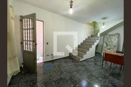 Sala de casa à venda com 3 quartos, 120m² em Jardim Cotinha, São Paulo
