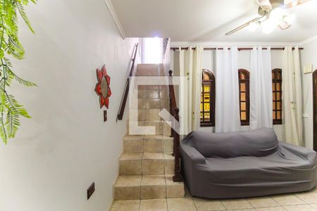 Sala de casa à venda com 3 quartos, 198m² em Jardim Itapemirim, São Paulo