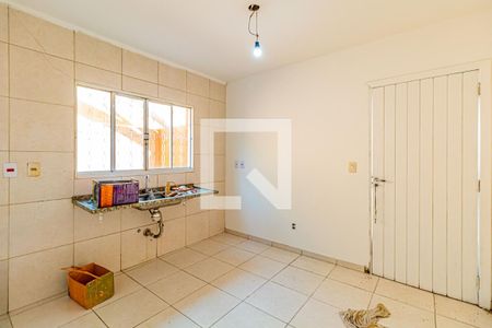 Casa para alugar com 250m², 6 quartos e 2 vagasCozinha