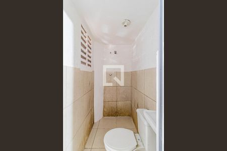 Casa para alugar com 250m², 6 quartos e 2 vagasEdícula  - Banheiro