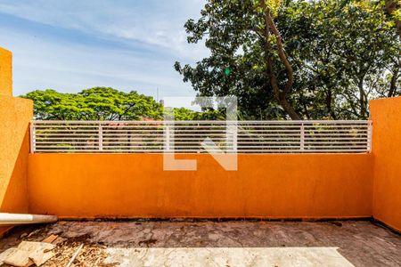 Casa para alugar com 250m², 6 quartos e 2 vagasQuintal