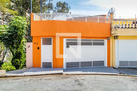 Casa para alugar com 250m², 6 quartos e 2 vagasFachada
