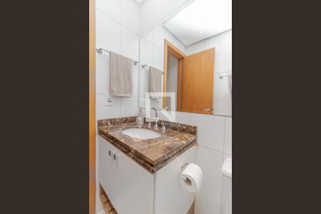 Apartamento à venda com 90m², 3 quartos e 2 vagas Apartamento à venda com 90m², 3 quartos e 2 vagasBanheiro