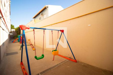 Apartamento à venda com 65m², 3 quartos e 1 vaga Apartamento à venda com 65m², 3 quartos e 1 vagaÁrea comum - Playground