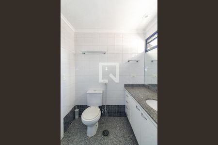 Apartamento à venda com 125m², 3 quartos e 2 vagas Apartamento à venda com 125m², 3 quartos e 2 vagasBanheiro Social