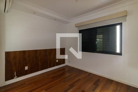 Apartamento à venda com 125m², 3 quartos e 2 vagas Apartamento à venda com 125m², 3 quartos e 2 vagasSuíte
