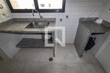 Apartamento à venda com 125m², 3 quartos e 2 vagas Apartamento à venda com 125m², 3 quartos e 2 vagasÁrea de serviço