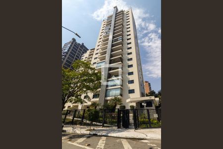 Apartamento à venda com 125m², 3 quartos e 2 vagas Apartamento à venda com 125m², 3 quartos e 2 vagasFachada