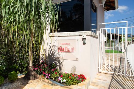 Casa de condomínio à venda com 72m², 2 quartos e 2 vagasPortaria