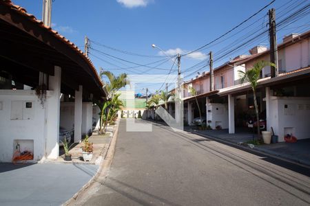 Casa de condomínio à venda com 72m², 2 quartos e 2 vagasCondomínio