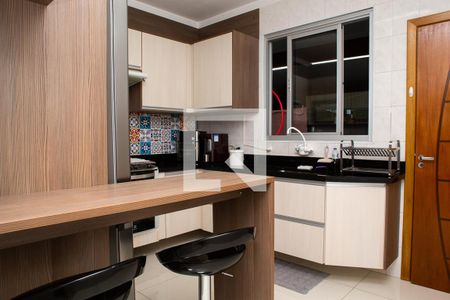 Casa de condomínio à venda com 72m², 2 quartos e 2 vagasCozinha