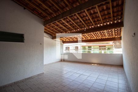 Casa à venda com 162m², 3 quartos e 2 vagasvaranda