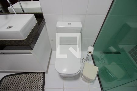 Casa à venda com 162m², 3 quartos e 2 vagasBanheiro