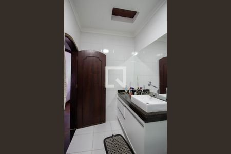 Casa à venda com 162m², 3 quartos e 2 vagasBanheiro