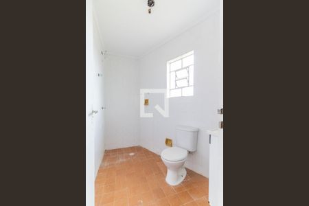 Casa para alugar com 150m², 2 quartos e 3 vagasBanheiro da Suíte 1