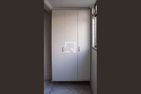 Apartamento para alugar com 65m², 2 quartos e 1 vagaÁrea de Serviço