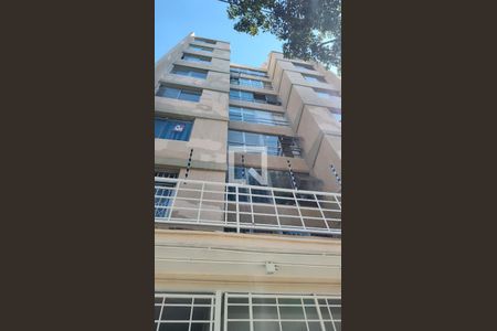 Apartamento para alugar com 65m², 2 quartos e 1 vagaFachada