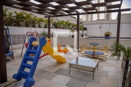 Apartamento à venda com 210m², 3 quartos e 3 vagasÁrea comum - Playground