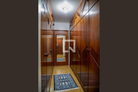 Apartamento à venda com 210m², 3 quartos e 3 vagasCloset da suíte