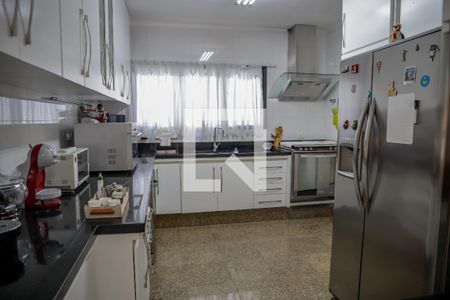 Apartamento à venda com 210m², 3 quartos e 3 vagasCozinha - Armários
