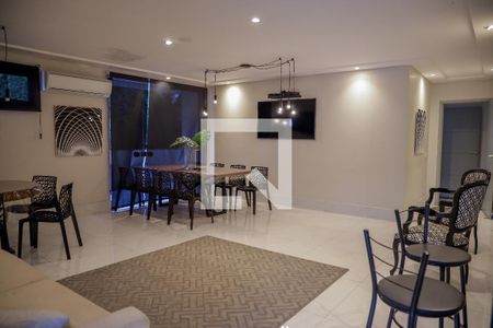 Apartamento à venda com 210m², 3 quartos e 3 vagasÁrea comum - Salão de festas