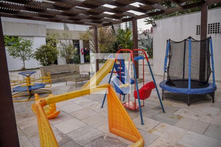 Apartamento à venda com 210m², 3 quartos e 3 vagasÁrea comum - Playground