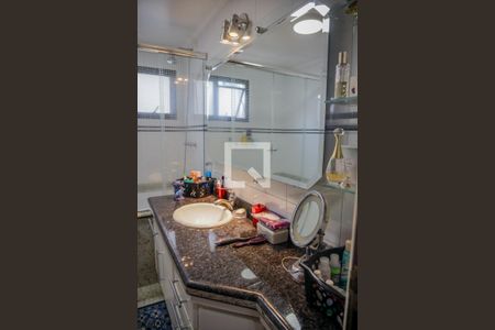 Apartamento à venda com 210m², 3 quartos e 3 vagasBanheiro da Suíte