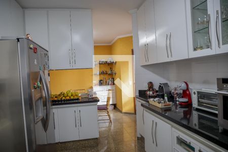 Apartamento à venda com 210m², 3 quartos e 3 vagasCozinha - Armários