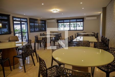 Apartamento à venda com 210m², 3 quartos e 3 vagasÁrea comum - Salão de festas