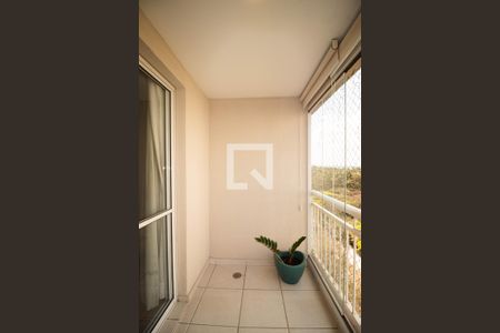 Apartamento à venda com 84m², 2 quartos e 2 vagas Apartamento à venda com 84m², 2 quartos e 2 vagasVaranda