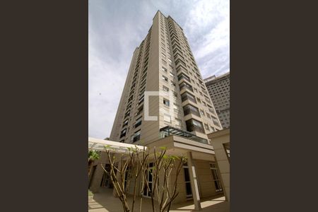 Apartamento para alugar com 38m², 1 quarto e 1 vagaFachada e portaria