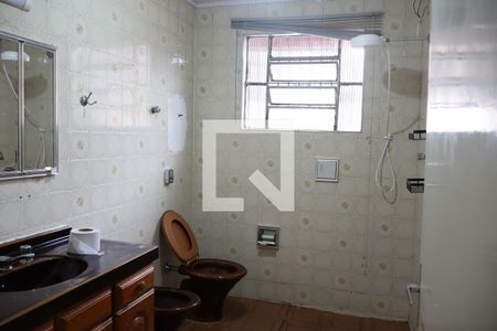 Banheiro de casa à venda com 1 quarto, 100m² em Vila Paulo Silas, São Paulo