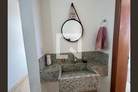 Banheiro 1 de apartamento para alugar com 2 quartos, 145m² em Alvorada, Contagem