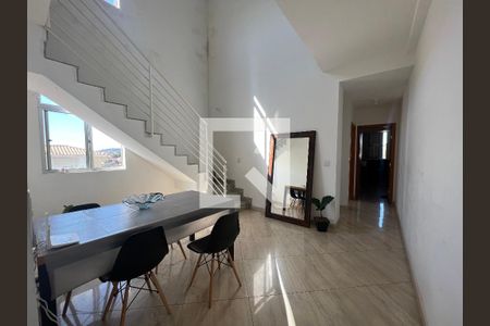 Sala 1 de apartamento para alugar com 2 quartos, 145m² em Alvorada, Contagem