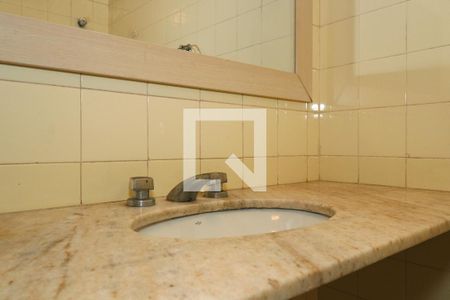 Casa de condomínio à venda com 400m², 4 quartos e 4 vagasBanheiro