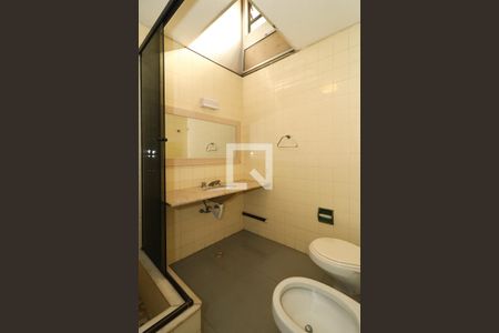 Casa de condomínio à venda com 400m², 4 quartos e 4 vagasBanheiro